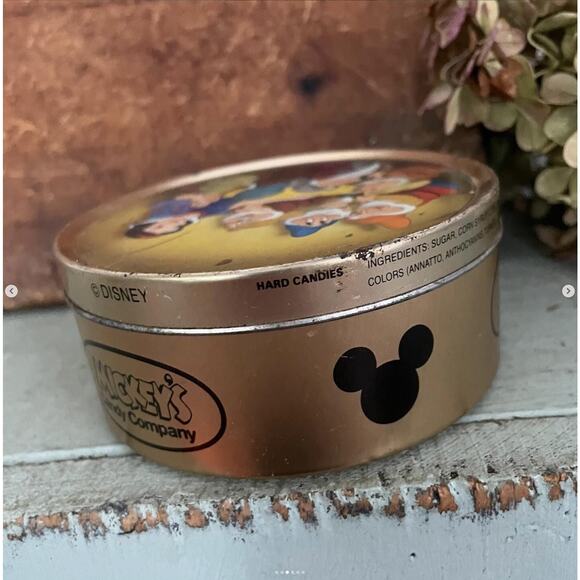 Vintage Walt Disney Snow White Seven Dwarfs Round Candy Tin Litho Great Britain - Picture 3 of 6